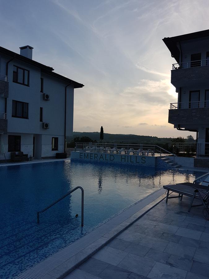 Emerald Hills Aparthotel Sozopol Exterior foto